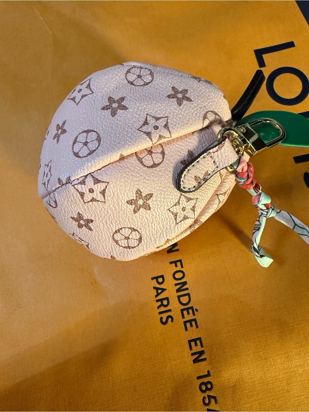 Pink Monogram Sphere Key Charm pouch - Picture 5 of 5